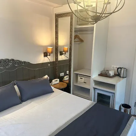 Hotel Pino *
