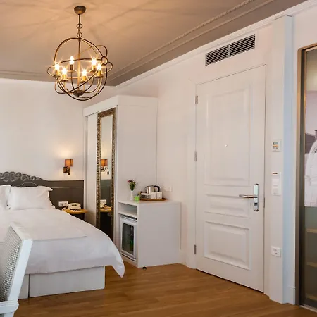 Pino Hotel Istanboel