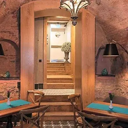 Pino Hotel
