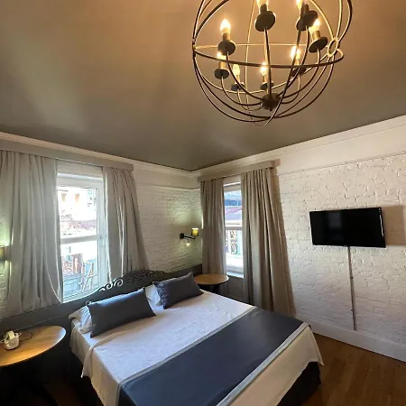 Hotel Pino 3*